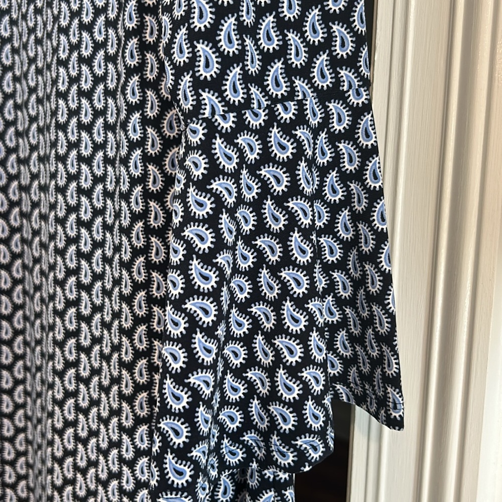 Dress - Picture 5 of 7